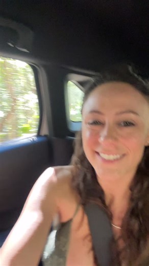 Amanda Zakri on Instagram: "Thoughts?? Also check the link in my bio to join me on an upcoming trip"