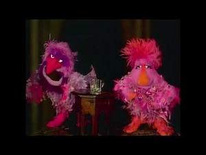 The Muppet Show - 423: Carol Channing - “Your Feet’s Too Big” (1980)