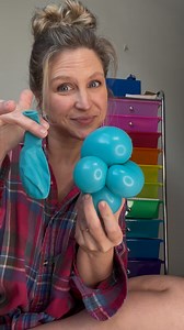 4.1K views · 439 reactions | Balloon tutorial: how I turn 1 balloon into 4 balloons 朗 . With a little twisting magic anything is possible 藍 . #poppopballoon #balloontwisting #balloontips #balloontutorial #balloontricks | Pop Pop Balloon | Facebook