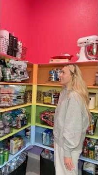 Should I color code my food 😍🌈🎨 #painting #diy #homeimprovement painting my pantry rainbow