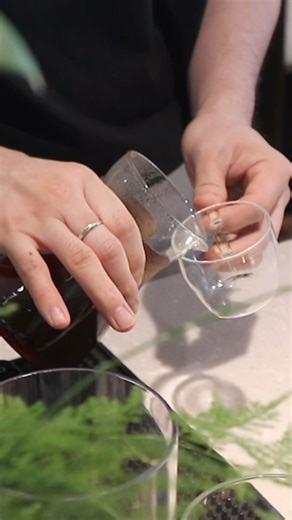Hand Drip Coffee ⚖️(220 Signature blend / Hario V60)• Recipe: 18g / 270g (1:15)