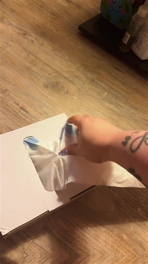 60 durable liners designed specifically for automatic litter boxes. Simply replace as needed to maintain pristine cleanliness with no litter buildup. Universal sizing fits most systems while staying CA-compliant with pet-safe materials. Spend less time scrubbing and more time cuddling your furry friend.#cat #linners