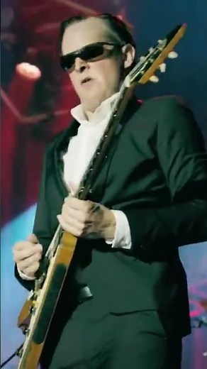 Joe Bonamassa Official - Breaking Up Somebody's Home - Live At The Greek Theatre