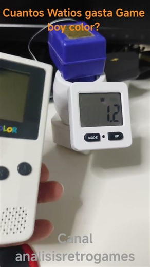 Game boy color cuantos Watios gasta?