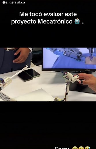 Robot #robot #brazorobotico #tecnologi #tecnologia #mecatronica #meca #robot #robotica #medicina #robotmedico #robotquirurgico