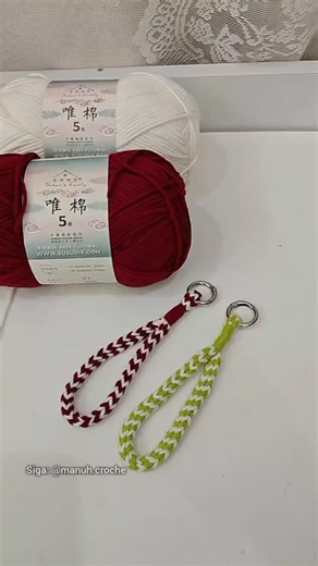 Crochê da Manuela🧶 on Instagram: "Tenho um curso completo que ensino a fazer todas minhas artes: crochê e amigurumi. O curso conta com mais de 6 mil gráficos, receitas e vídeo aulas. Além disso, ensinamos o passo a passo para aprender a trabalhar em casa com crochê e amigurumi O conteúdo é para profissionais, intermediárias e quem quer aprender a fazer crochê. ▶️ATENÇÃO: tudo que posto aqui já está sendo adicionado ao curso no módulo "ATUALIZAÇÕES" Acesse o site do meu perfil @manuh.croche para