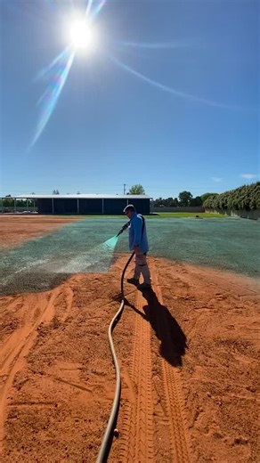 Turning bare soil into thriving revegetated landscapes 🌱💧 SprayGrow Hydroseeding offers acreage/residential, commercial/industrial and civil works: ⁃ New Lawn establishment ⁃ Revegetation work ⁃ Erosion control ⁃ Hydromulching - Site Preparation We can also offer solutions within the civil earthworks space for batters, channels, culvert drains, roadsides and general erosion control. Get in contact with us for an obligation free consultation.🌱 Ben - 0419 991 833 Mark - 0431 588 082 #hydromulch