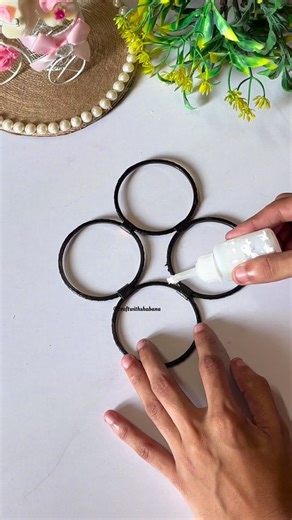 Craftwith Shabana | DIY Candle Stand with Bangles & Mirrors I created this beautiful candle stand using old bangles, small mirrors, and Feviquick. You can... | Instagram