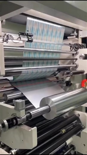 flexible package dry laminating machine sharing, width 200-2000mm, speed 100-400 m /min,materialcombination: aluminum plastic, paper plastic, plastic plastic; # Aluminum foil laminating machine # Paper-plastic window laminating machine # flexible packaging laminating machine # Food packaging laminating machine # Electronic product packaging laminating machine # Daily chemical packaging laminating machine # Inside film laminating machine. #Electronic industrial packaging compound machine #Rapid f