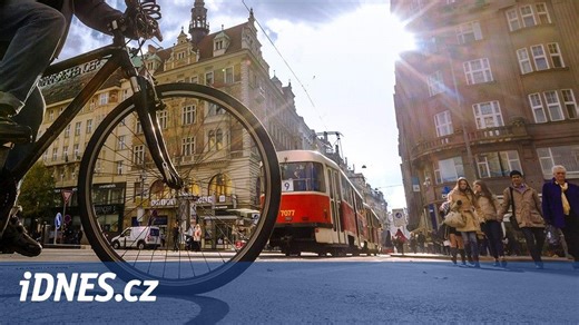 Tramvaje se v sobotu po třech měsících vrátí na pražské Václavské náměstí - iDNES.cz