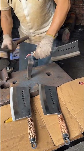 Ultimate Sharpness:Hand-Forged Cleaver vs Steel Rebar#HandForged#BladeSmithing #TraditionalCraft