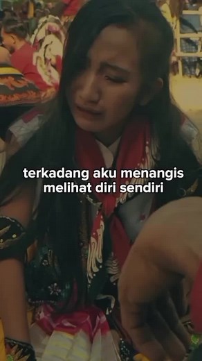 Traditional Cultural Event Highlights Vibrant Attire