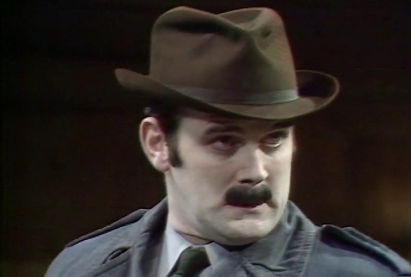 How Not to Be Seen - Monty Python's Flying Circus: Agatha Christie Sketch