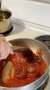 #pizzalover #pizzasauce crushed canned tomatoes with salt, black pepper, red chilli and chilliflakes