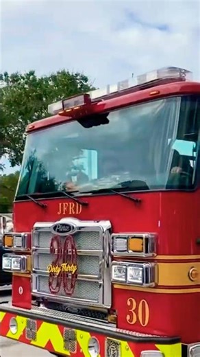 JFRD Ladder Truck! #viral #viralshort #firetruck