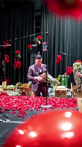 #Night 3 of the David Tutera Experience (@dtexperience). DTE team@davidtutera @yourcoachjoey @lina.ileen.hoekman @luxurydestinationtravel @selina3murdy Creative team @luckyonion @luxecine @mikiandsonja @crentals @ambereventprod @jetfreshflowers @rockpapercoin @chameleonchaircollection @mtb_event_rentals @passionroses @spaceproductionsla @sugarfina @sugarlab3d davidtutera #motivationalspeaker #celebrityplanner #celebrityplanners #davidtuteracelebrations #davidtuterabride #davidtuteraweddings #cel