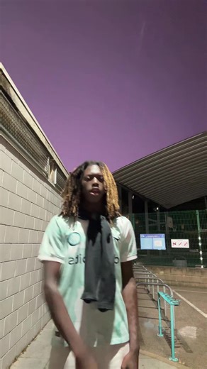 Libération de Binet et réflexions corporelles