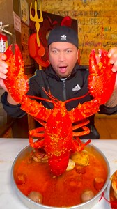 1.3M views · 10K reactions | 7lbs LOBSTER 咽 #asmr #claw #lobster #seafood #seafoodboil | Amir Cuevas | Facebook