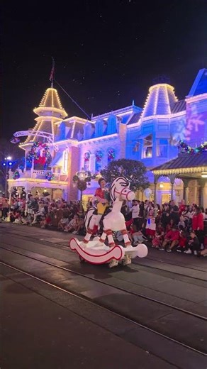Mickey’s Once Upon a Christmastime Parade part 19#disney#disneyshorts#disneyparade#christmas##shorts