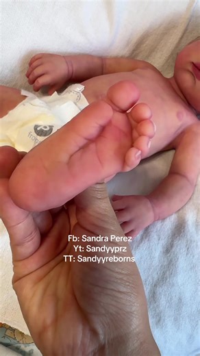 Dressing My Preemie Reborn Baby: Outfit Reveal!