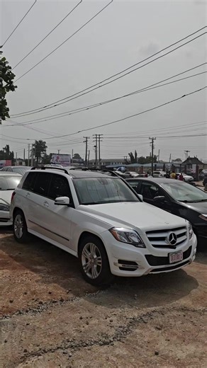SUPER CLEAN‼️Foreign used GLK350 2015 model loaded and comes with * 360 degree cameras * Proximity sensors * Keyless entry & ignition * BSM (Blind spot monitor) * Front heated seats * Panoramic-roof * Power-trunk * Mouse control and many more. DM or contact us via WhatsApp/call: 08064366271 for inspection and payment . . 👉REFER & EARN A MINIMUM COMMISSION OF 100,000 . . Status: Duty paid Fault: None Location: Benin-city Edo state 🚛🚛Nationwide delivery: Yes . . For more info/enquiries, DM call