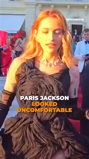 She looked beautiful but people got distracted by a small detail 🧐 | Magnate