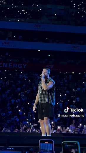 Imagine Dragons Next To Me – LOOM Tour Live Clip