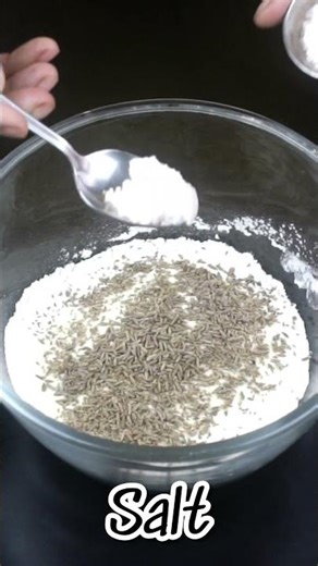 Crispy and Crunchy Mathri | Namkeen Mathri