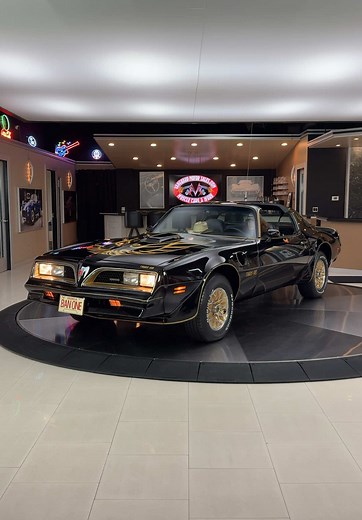1977 Pontiac Firebird Trans Am: Listen to the Roar