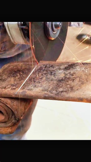 How to Make a Chopper Knife from a Rusty Leaf Spring