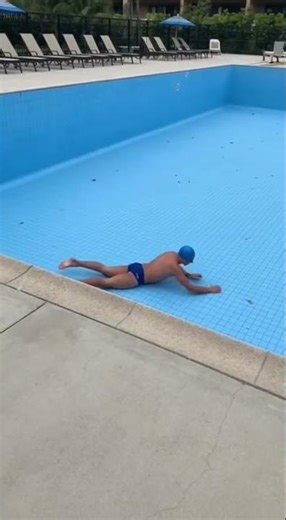 Funny Empty Pool Fail😂👀 #funny #shorts