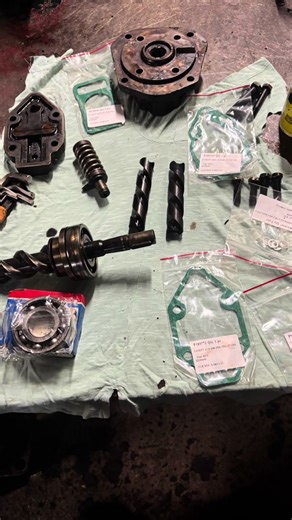 IMO ACE 038 pump overhaul #wartsila #imopumps #scrappbuilt #w32 #marineengines #fuelpump #