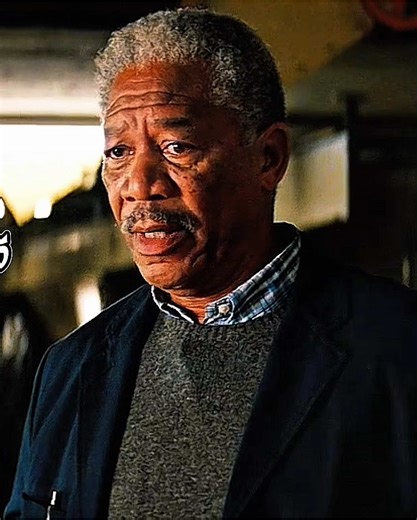 Lucio Foxs 🦇|Título: Batman Inicia🦇| sería genial si se unen a mi comunidad para poder estar informados sobre futuras películas que se puedan subir 🍿|#Batman #gotham #brucewayne #thedarkkight #BatmanBegins