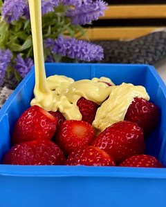 Strawberry chocolate cubes 🍓🍫 | Genius Craft