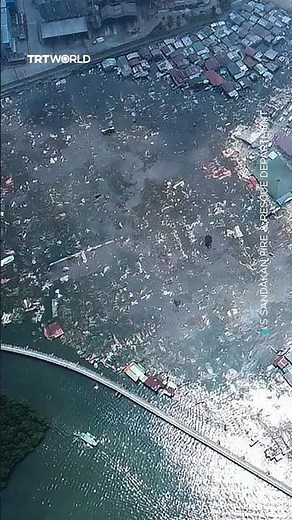 Hundreds of homes destroyed in floating village fire in Malaysia