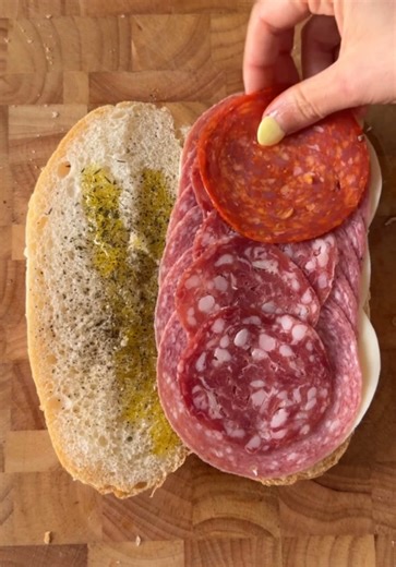 broke my mf toe 😤😤😤😤🤬🤬🤬 #fyp #foryoupage #chaotic #sub #broken #ouch