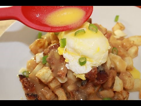 Breakfast Poutine - Bonita's Kitchen