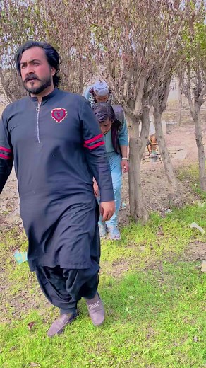 5.4K reactions · 146 shares | Wo dhopoo me tapti zamenoo Pa sajday #mujahidtiktokwala #jampur #dgkhan #foryou #foryoupage #viralvideo #trending | Mujahid Khan | Facebook