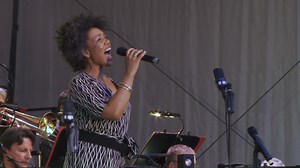 10K views · 312 reactions | "I'm ready to live this thing called life I'm takin' it one day at a time Won't let the bad moments change my mind"  Dieses Zitat aus "Free Your Dreams" von Snarky Puppy nehmen wir mit als Motto für die neue Woche! Den Song hat die SWR Big Band mit Fola Dada in Weinstadt gespielt, featuring Axel Kühn an der Querflöte. | SWR Big Band | Facebook