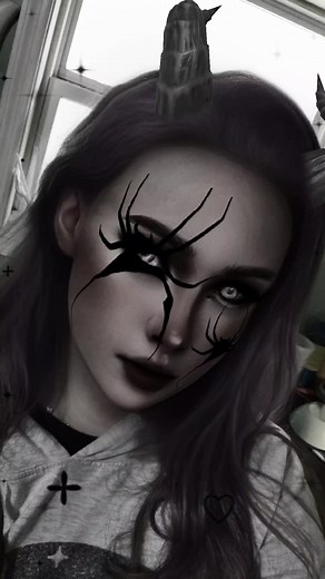 Angie B (@cuzdaisy)’s videos with 거미줄 VENOM - Stray Kids