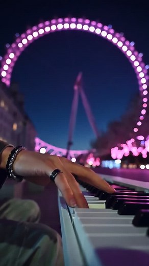 James Malikey on Instagram: "Winter is coming — ‘Game of Thrones’ main theme, live performed in London, UK 🎹⚔️ ~• #piano #pianist #pianocover #gameofthrones #soundtrack #pianomusic #epicmusic #passionate #emotion #aesthetic"