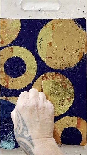 Create Stunning Layered Prints With Gold Leaf & Image Transfer Techniques.