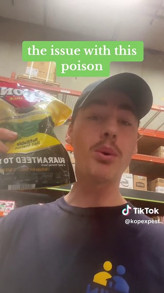 Has your home been overrun with rats? Don't waste your money on ineffective electric traps – get the Victor rat trap from Home Depot instead! It's a much more cost-efficient solution to your rodent problem at only $3. #rattraps #homedepot #victorrattrap #electricrattrap #pestcontrol #diypesttrap #pestremoval #kopexpest