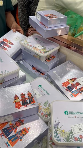 OORU SUTHALAAMA on Instagram: "Chennai boys & girls❤️, don't miss out on Coimbatore's No 1 Sweet treat, Now in Namma chennai😍❤️ @anandhaas.sweets ✨ Location: 6th Block, Plot No.6/4, Mogappair West, Mogappair, Chennai, Tamil Nadu 600037 #oorusuthalaama #foodie #foodgasm #reels #chennai #sweet #coimbatore #chennai #lifestyle #growth #instagram #vlogger #foodstagram #food"