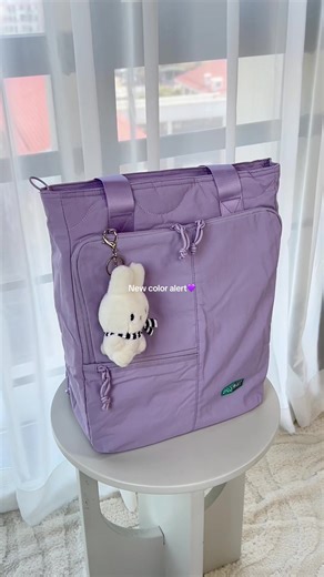 Backpack? Tote bag? This bag does it all🥳💜#whatsinmybag #backpack #totebag #collegebag #workbag