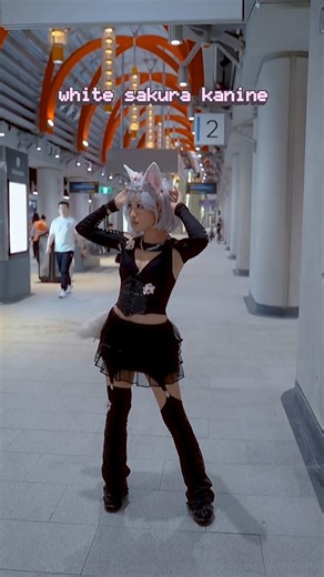 It’s sakura season! What ears are you equipping? 🌸