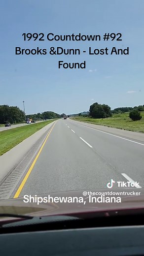 Top 100 Country songs of 1992 and views from my office #indiana #countdown #countrymusic #cdtfamily #genx #brooksanddunn @brooksanddunn @Ronnie Dunn