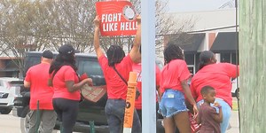 NALC members protest potential privatization of USPS