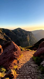 📍’Pico to Pico’ hiking route, Madeira, Portugal 🇵🇹 Venture through Madeira’s rugged peaks from Pico do Arieiro to Pico Ruivo during the magical golden hour. This majestic journey mirrors life itself, filled with peaks and valleys. 🌄 As the sun sets behind the mountains, it signals that every challenge is followed by a beautiful respite, a symbol of hope and renewal. Just as the sun promises a new day, each step on this challenging path embodies resilience and determination. 🌅 Remember, life