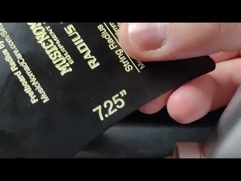 How to check the radius of a fretboard accurately and quickly using radius gauges!